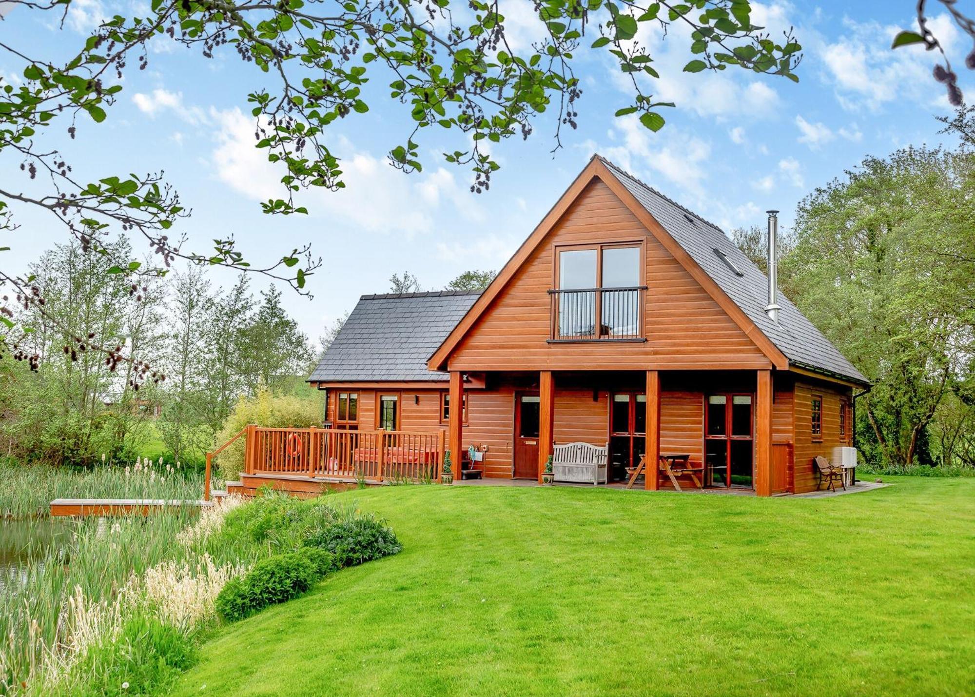 Anglesey Lakeside Lodges Menai Bridge Ngoại thất bức ảnh